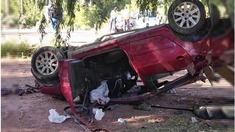 Un joven murió tras un violento choque frontal y vuelco sobre la Ruta 6