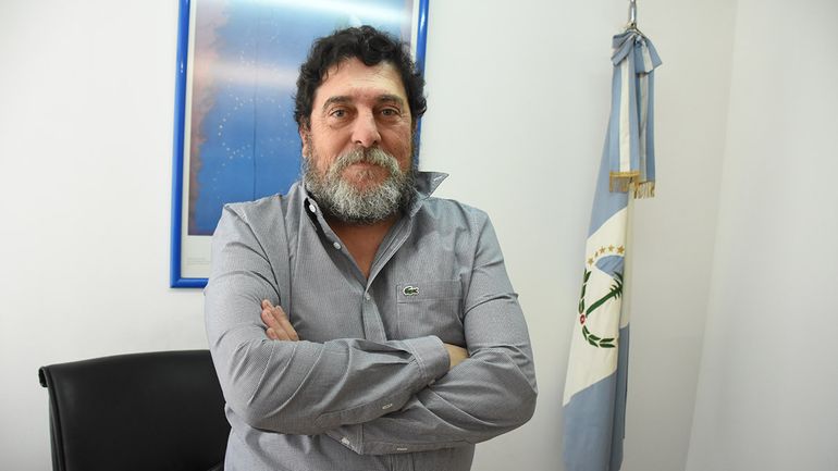 El fiscal de Estado Raúl Gaitán y el equipo están desde hace un año realizando investigaciones que pusieron a disposición del Ministerio Público Fiscal. Una de ellas es por la causa de la estafa con planes sociales. El fiscal de Estado Raúl Gaitán y el equipo están desde hace un año realizando investigaciones que pusieron a disposición del Ministerio Público Fiscal. Una de ellas es por la causa de la estafa con planes sociales.