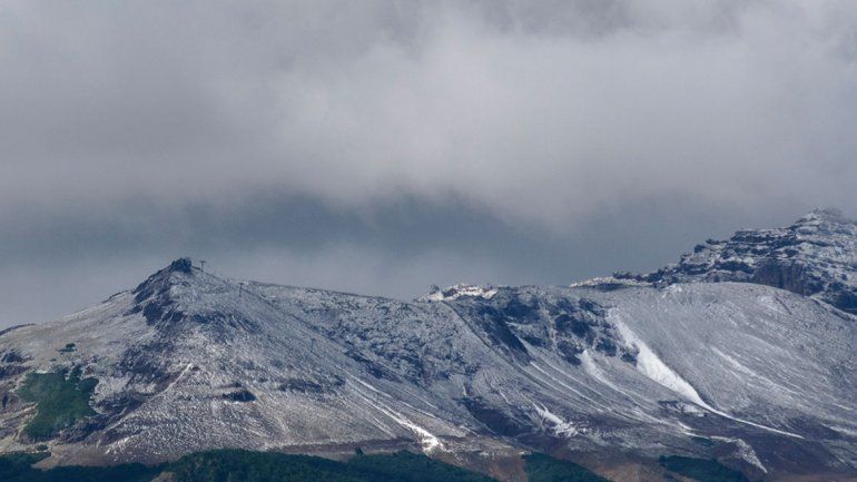 El frío y la nieve sorprendieron a los cordilleranos