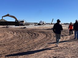 El impacto en el empleo de VMOS se sentirá de manera particular en localidades a lo largo de la traza del oleoducto. Foto: prensa de gobierno de Río Negro.