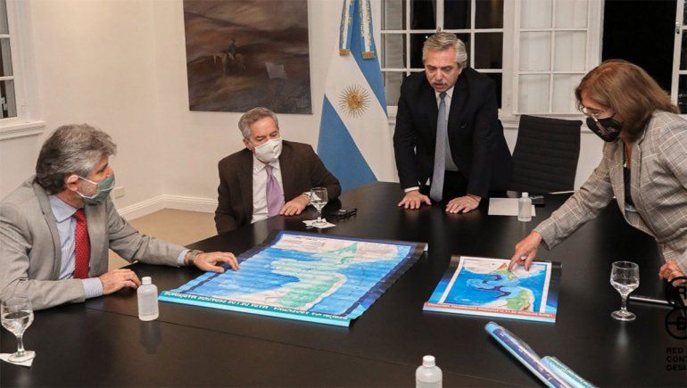 Hay un protocolo oficial de Presidencia para prevenir el contagio de coronavirus y Fernández lo incumplió varias veces