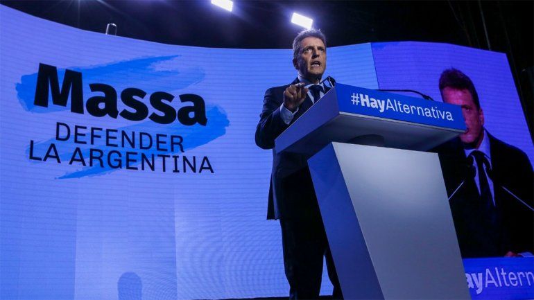 Massa lanzó sus 10 compromisos: Estoy preparado para servir y defender a mi país