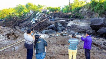 el salvador: deslave deja 6 muertos y 35 desaparecidos el salvador: deslave deja 6 muertos y 35 desaparecidos