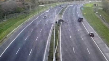 El joven perdió el control de su auto en Camino del Buen Ayre y murió en el acto.