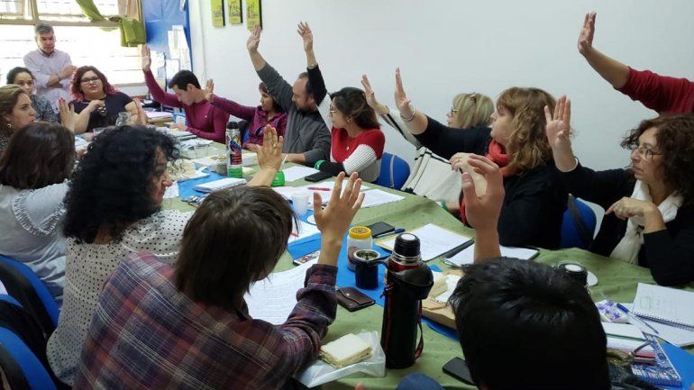 En la Facultad de Ciencias de la Educación se aprobó el cupo laboral trans