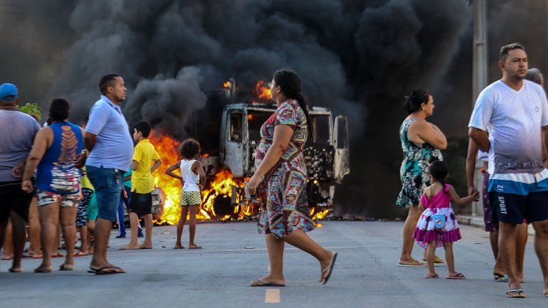 Caos en el norte de Brasil por ataques incendiarios