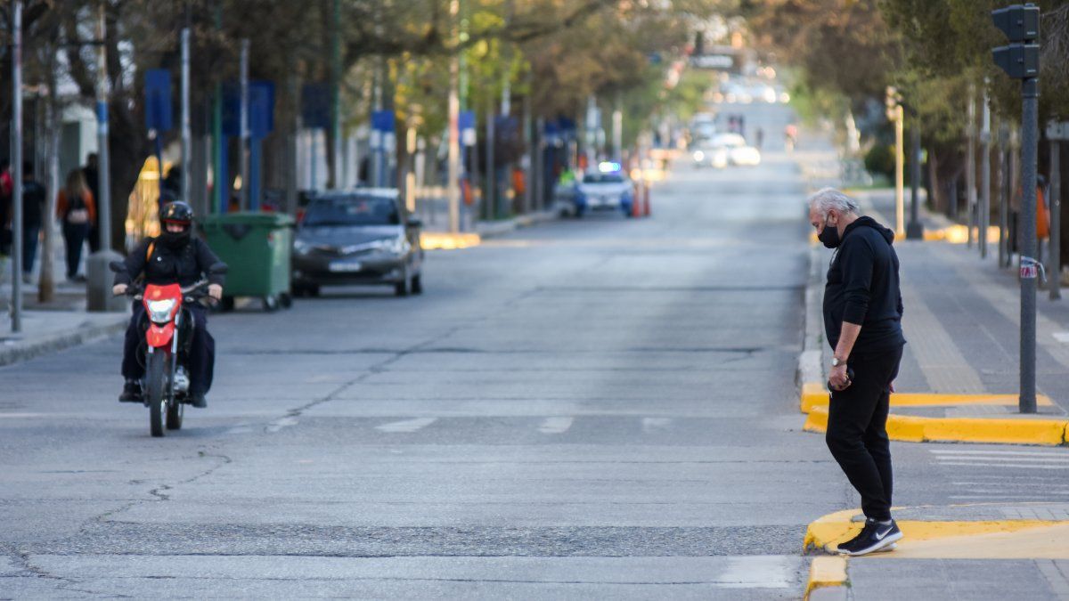 Confirmado: Provincia prohíbe la circulación de los no esenciales