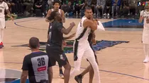 El codazo de Wembanyama en su primera expulsión en la NBA. El codazo de Wembanyama en su primera expulsión en la NBA.