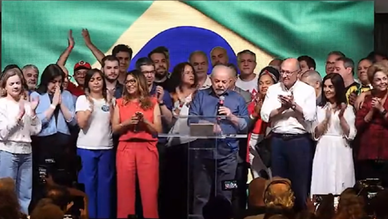 Lula derrotó a Bolsonaro y vuelve a ser presidente de Brasil