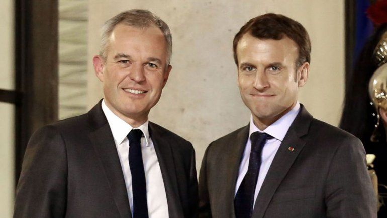 Renunció el tercero de Macron por el mal uso de fondos públicos