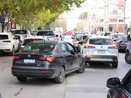 Las mediciones de contaminación son mayores durante hora pico. Las mediciones de contaminación son mayores durante hora pico.