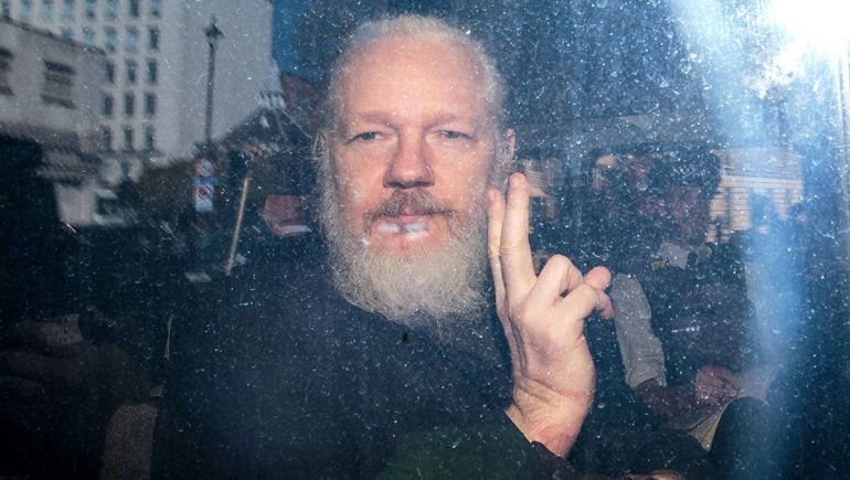 Trump ofrece un indulto a Assange si revela sus fuentes