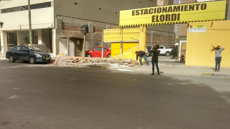 Estacionamiento calle Elordi.