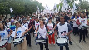 El gremio Unter realiza una masiva movilización en Cipolletti. | LM Neuquen El gremio Unter realiza una masiva movilización en Cipolletti.