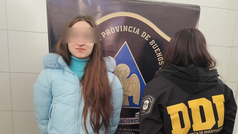 Una de las detenidas por la venta de medicamentos en supermercados. Una de las detenidas por la venta de medicamentos en supermercados.