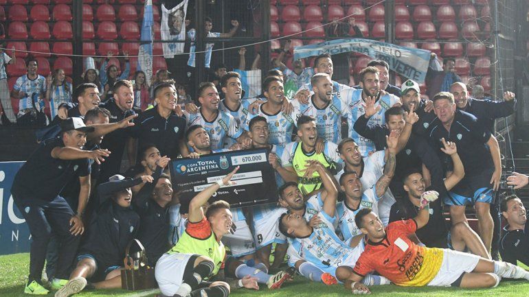 La alegría del Pope Díaz, el neuquino de Sol de Mayo