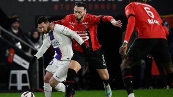 con messi y mbappe en cancha, el psg cayo derrotado por 1 a 0 con messi y mbappe en cancha, el psg cayo derrotado por 1 a 0