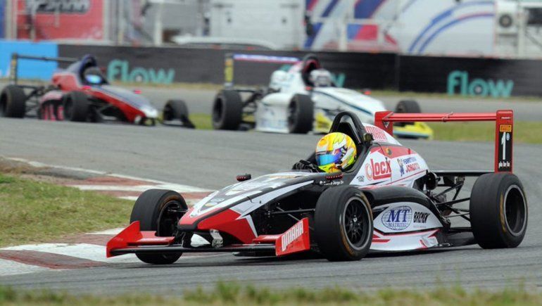 Jorge Barrio se llevó la final dominical de la Fórmula Renault 2.0 en Alta Gracia