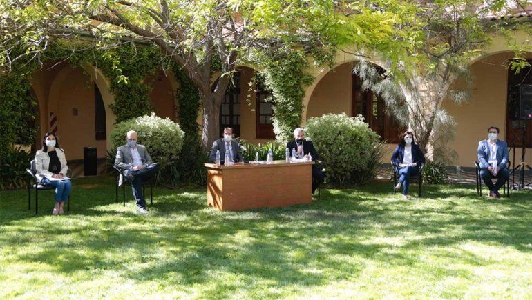 El presupuesto incluirá programas de apoyo al turismo y empleo joven