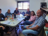 El equipo de la secretaría de Fruticultura junto a técnicos del INTA.