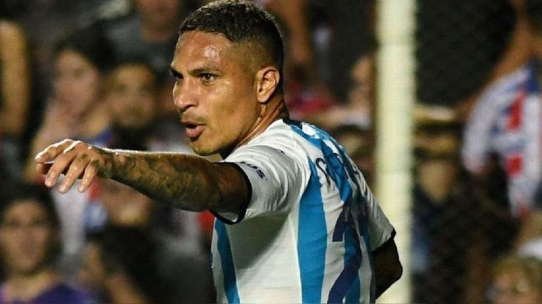 Oscar Ruggeri le preguntó a Paolo Guerrero sobre su salida de Racing Oscar Ruggeri le preguntó a Paolo Guerrero sobre su salida de Racing