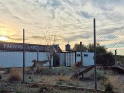 una obra millonaria esta abandonada en la costa del rio limay en senillosa una obra millonaria esta abandonada en la costa del rio limay en senillosa