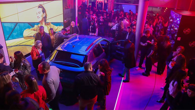 Unos 250 invitados asistieron a la presentación en Neuquén. Unos 250 invitados asistieron a la presentación en Neuquén.