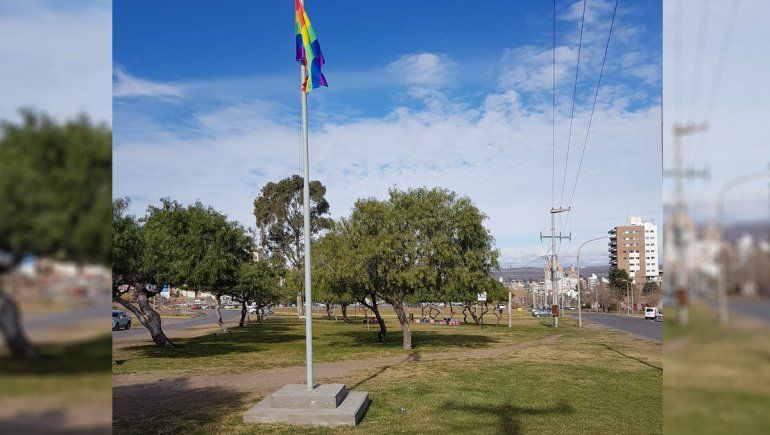 De qué se trata la cápsula del tiempo que enterrarán para abrir en 82 años