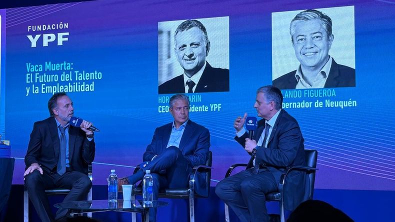 El gobernador de Neuquén y el CEO de YPF analizaron el crecimiento de la producción. | LM Neuquen El gobernador de Neuquén y el CEO de YPF analizaron el crecimiento de la producción.