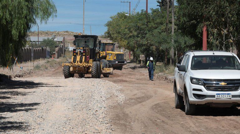 En Centenario van a asfaltar la meseta hasta el autódromo