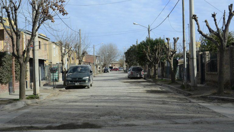 Anuncian obras de asfalto en 50 cuadras de Confluencia