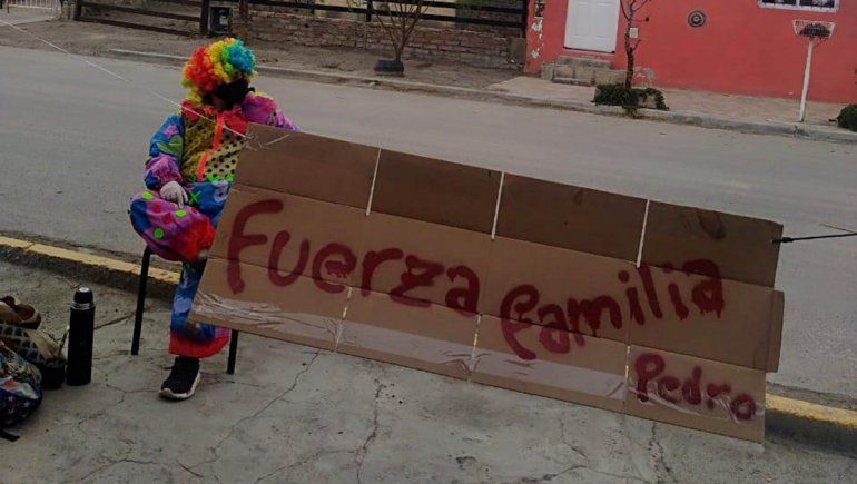 El payaso solidario que ahora debió alegrar a su familia aislada por COVID
