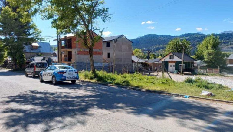 Un hombre exhibía un arma a metros de un jardín de infantes y fue detenido. 