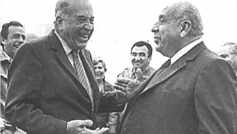 Los hermanos Felipe y Elías Sapag, fundadores del MPN el partido provincial que terminó con las escuelas rancho y creó la universidad Nacional del Comahue. Los hermanos Felipe y Elías Sapag, fundadores del MPN el partido provincial que terminó con las escuelas rancho y creó la universidad Nacional del Comahue.