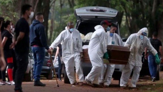 Brasil registro 217 muertos en un dÍa y superó los 2.000 fallecidos