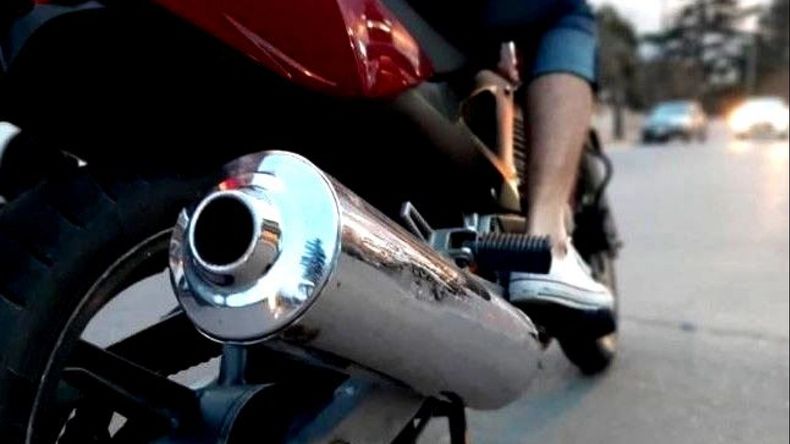 Zapala aplicará multas millonarios por ruidos molestos a motos y autos | LM Neuquen Zapala aplicará multas millonarios por ruidos molestos a motos y autos