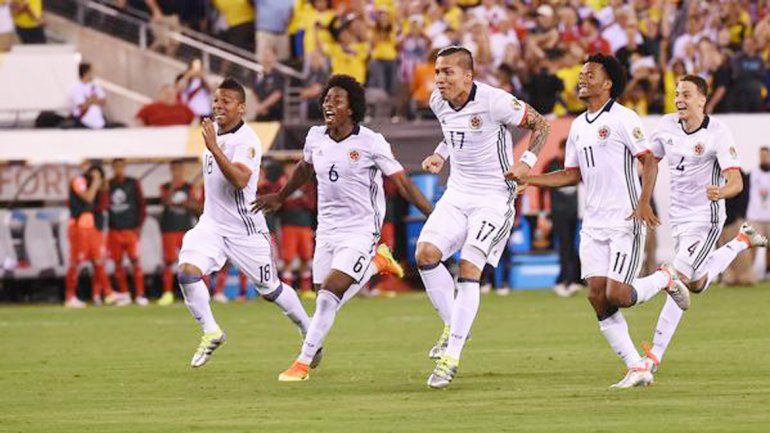 Colombia se impuso ante Perú desde los doce pasos.