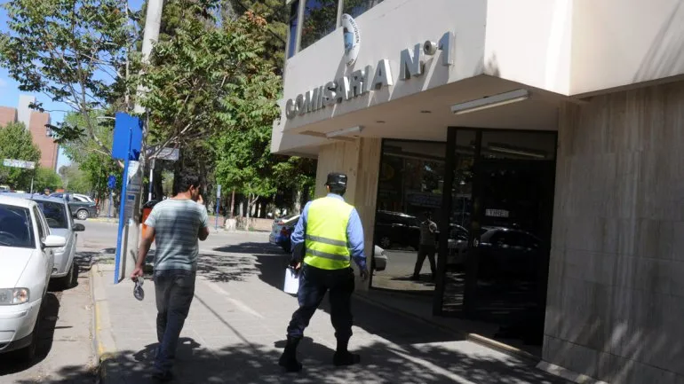 La Comisaría Primera inició una investigación a partir de la publicación de LMNeuquén. La Comisaría Primera inició una investigación a partir de la publicación de LMNeuquén.