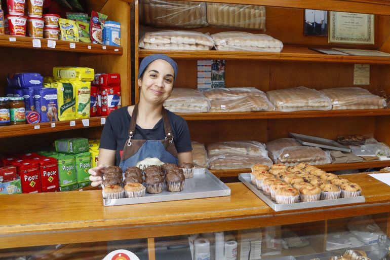 Cecilia, la empleada nueva, destacó la calidez de la dueña del local.