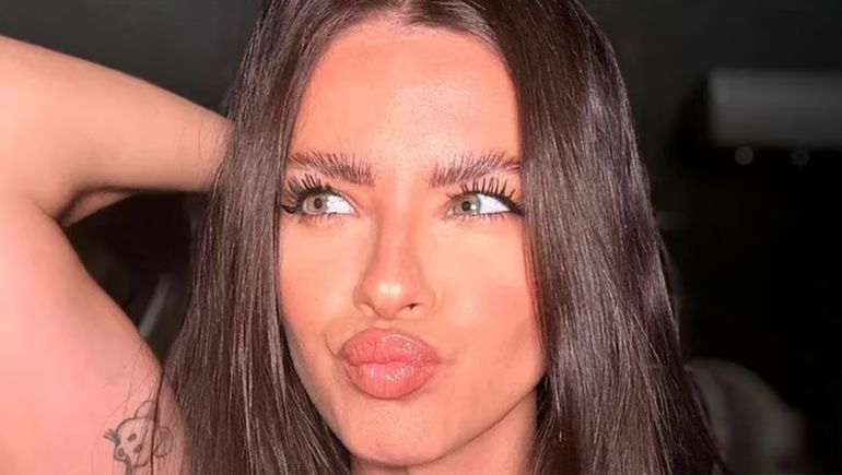 La China Suárez mostró qué guarda en su heladera.