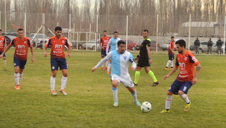 La Amistad quedó afuera con el Depo en Cipolletti. Foto: Antonio Spagnuolo