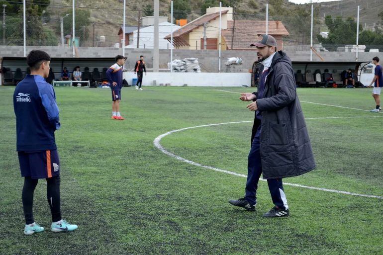 El Cuqui Silvera ya está en la CAI de Comodoro Rivadavia. Su primer partido será este miércoles. El Cuqui Silvera ya está en la CAI de Comodoro Rivadavia. Su primer partido será este miércoles.