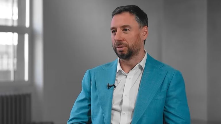 Vladislav Bakalchuk terminó preso por intentar tomar la sede de Wildberries. Vladislav Bakalchuk terminó preso por intentar tomar la sede de Wildberries.