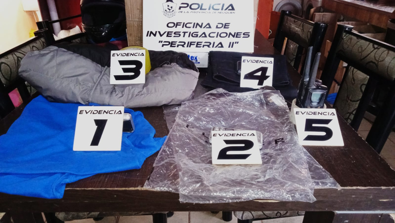 Fueron por el robo de ropa y encontraron casi 4 kilos de cogollos de marihuana