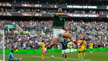 Raúl Jiménez y su gol mundialista. Raúl Jiménez y su gol mundialista.