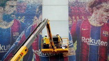 La gigantografía que quitaron del Camp Nou. La gigantografía que quitaron del Camp Nou.