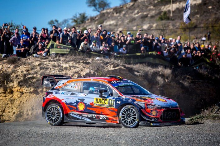 Thierry Neuville es el nuevo líder del Rally de España