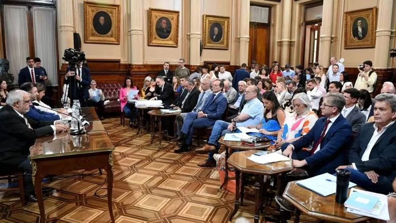 Boleta Única: el Senado firmó dos dictámenes y complica los planes de Javier Milei