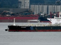 Aqualegacy es uno de los tres buques que transportará petróleo de Vaca Muerta a Estados Unidos. Aqualegacy es uno de los tres buques que transportará petróleo de Vaca Muerta a Estados Unidos.