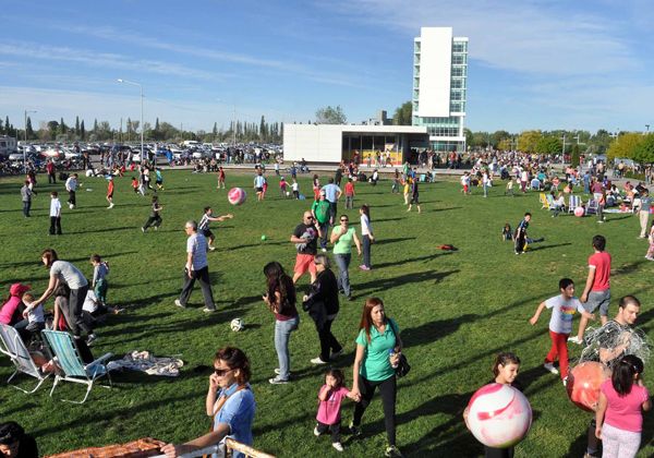 El pronóstico del tiempo invita a salir al aire libre durante este domingo. El pronóstico del tiempo invita a salir al aire libre durante este domingo.